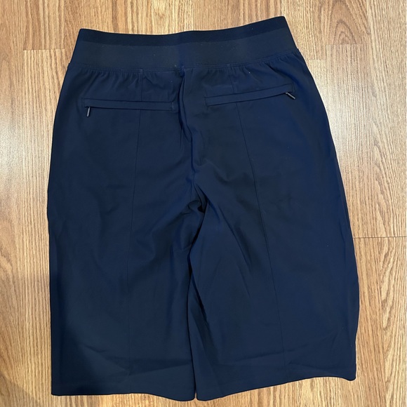 Athleta Pants - Athleta Women's Navy Shorts